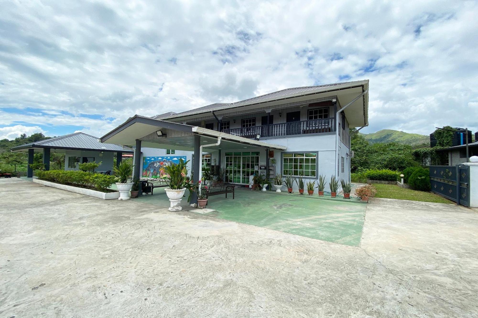 Oyo Home 90230 Dh Residence Kota Belud Exterior foto
